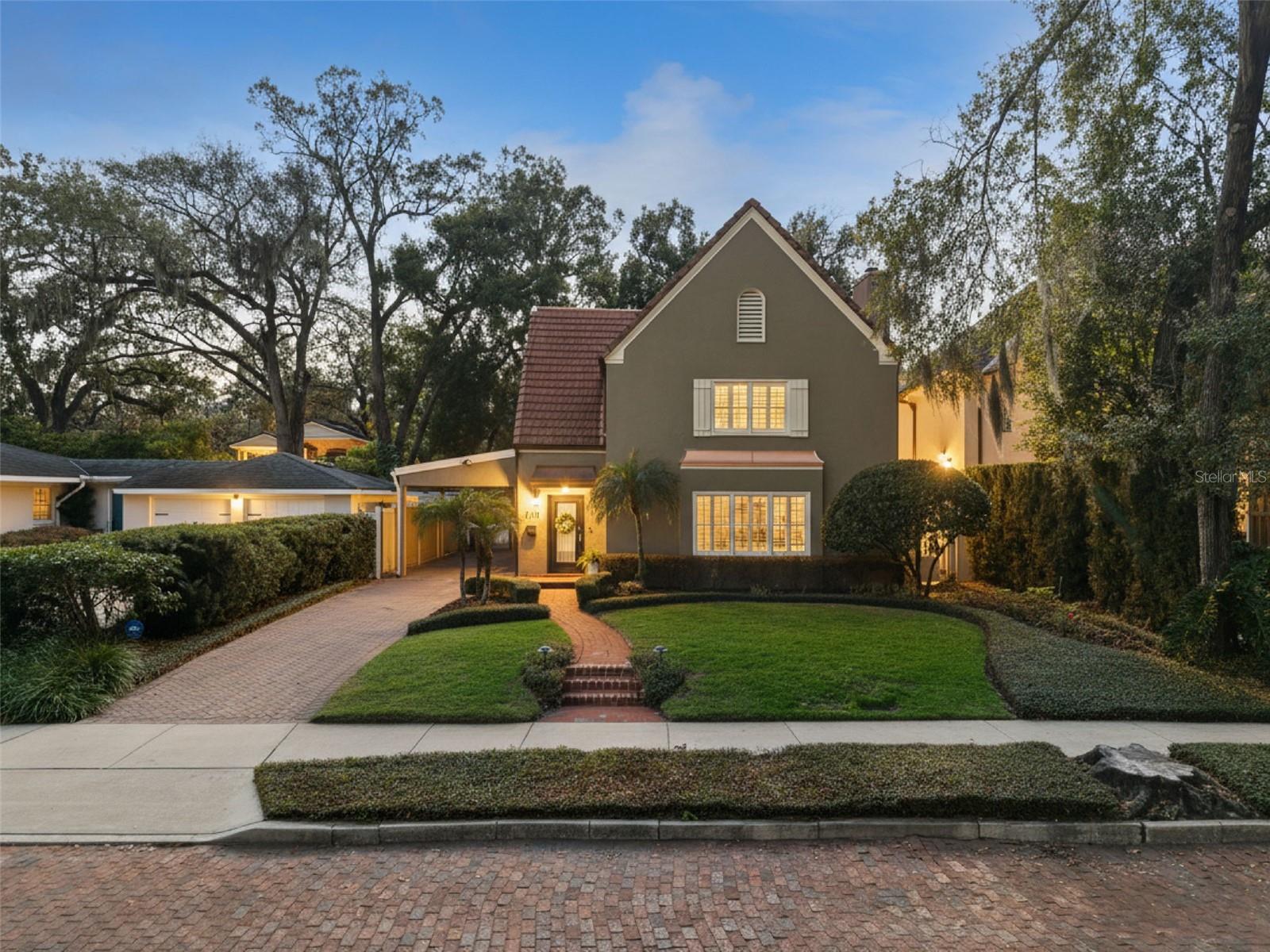 Image 5 of 73 For 910 Alameda Street