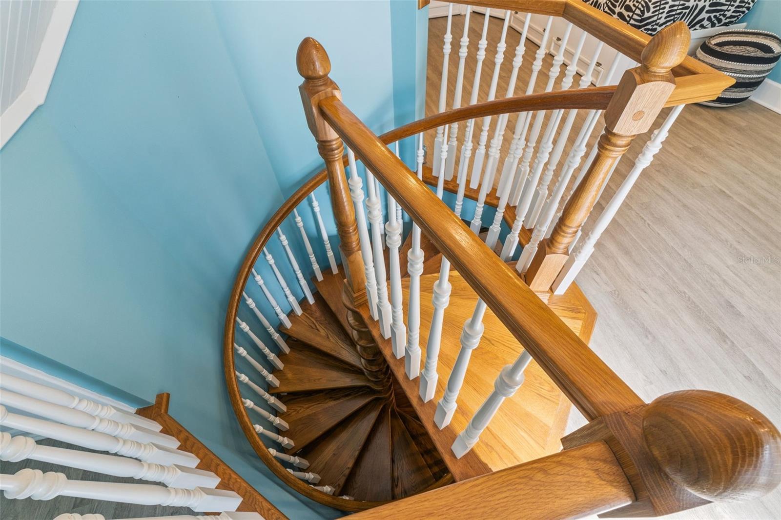 Image 53 of 73 For 910 Alameda Street