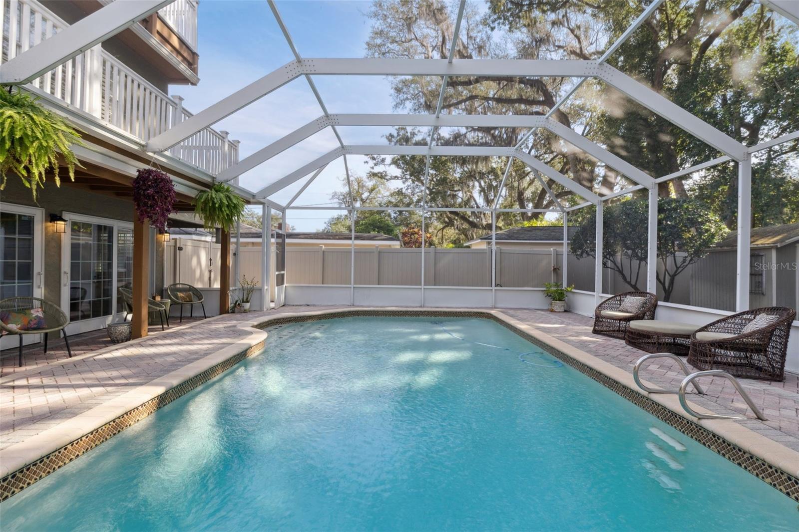 Image 56 of 73 For 910 Alameda Street