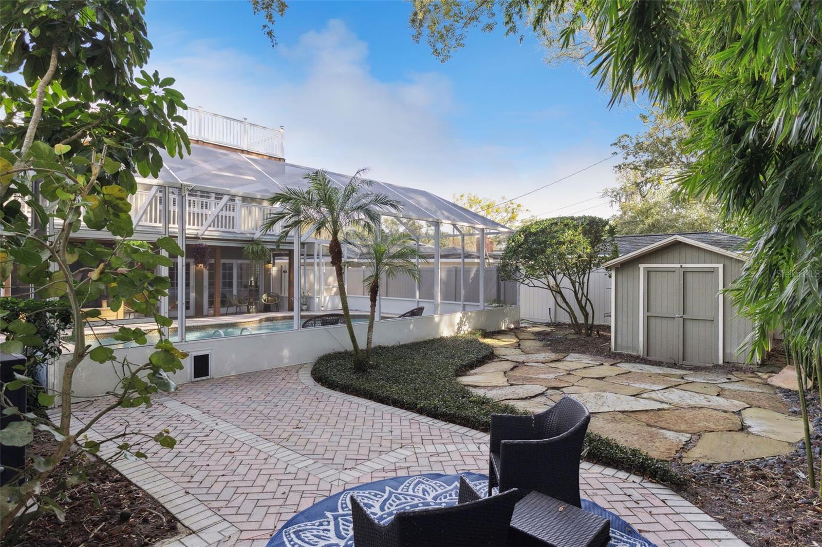 Image 61 of 73 For 910 Alameda Street