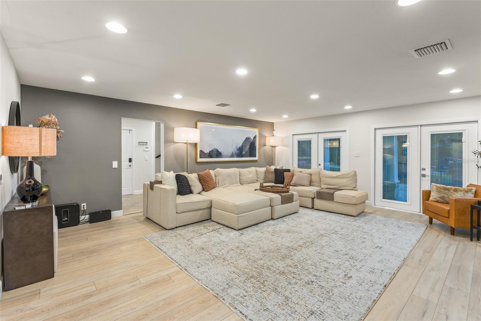 Image 18 of 71 For 5538 Lake Butler Road