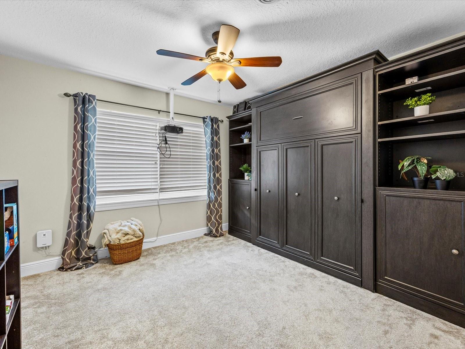 Image 19 of 32 For 630 Saint Dunstan Way