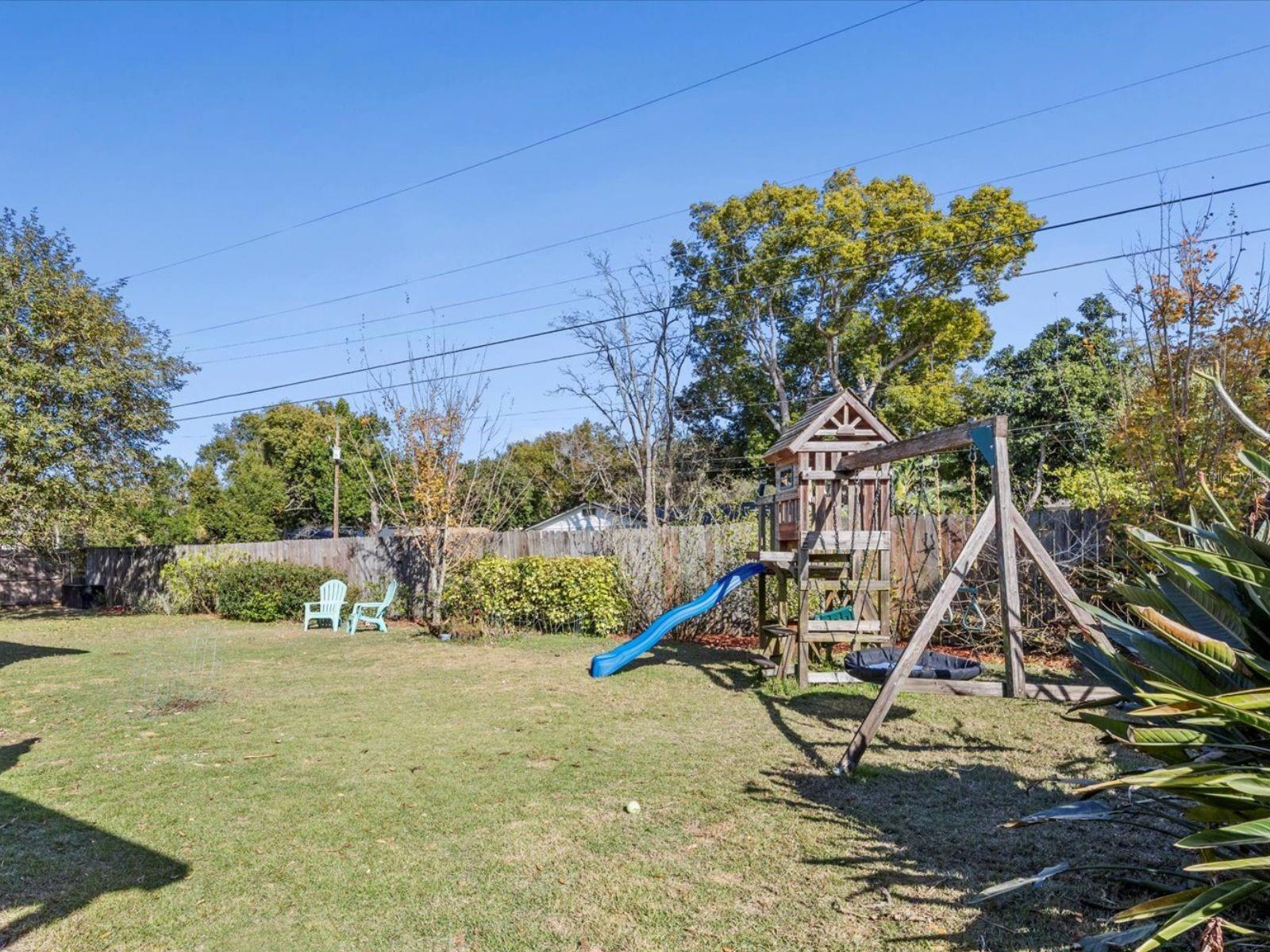 Image 26 of 32 For 630 Saint Dunstan Way