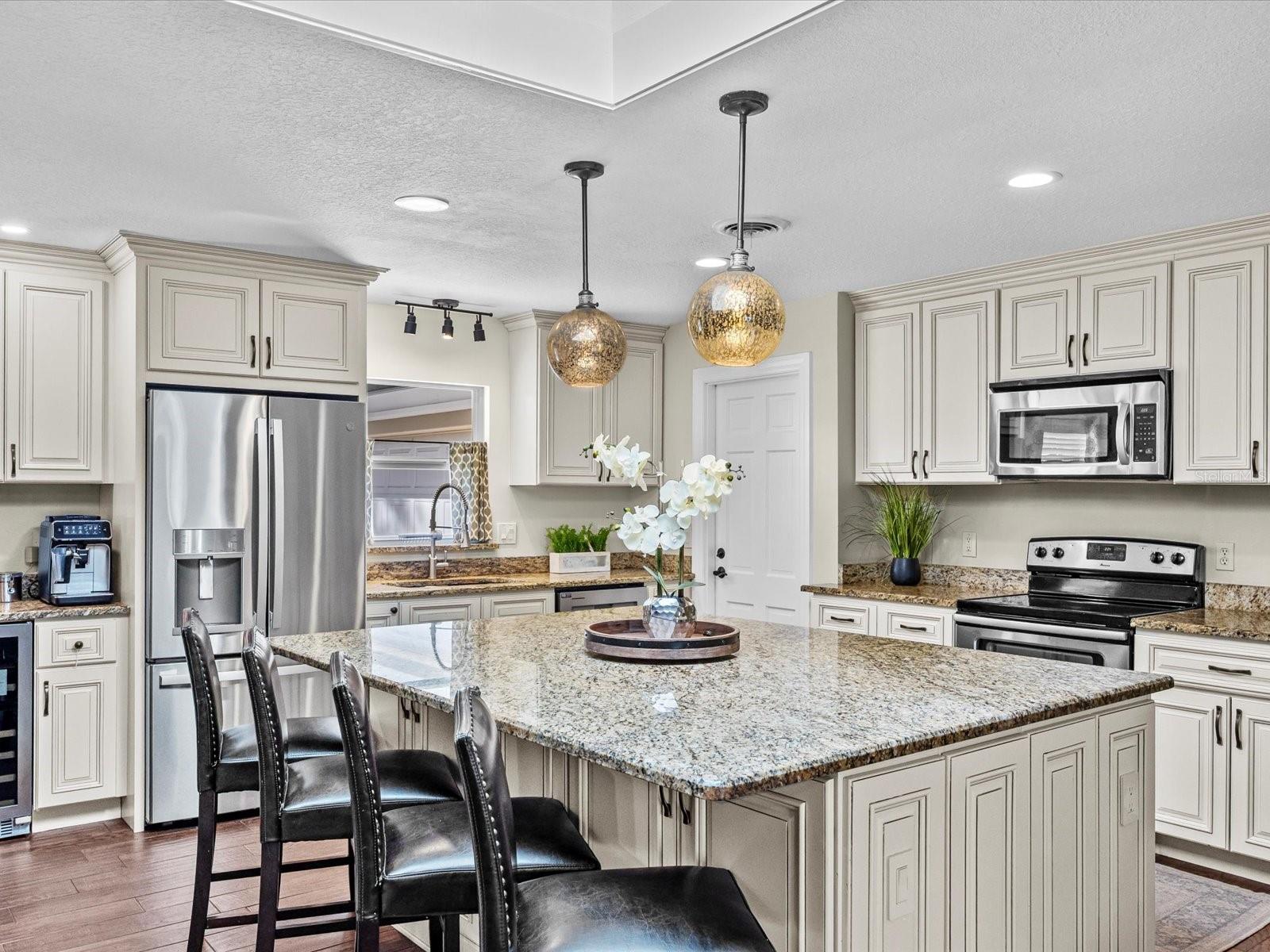 Image 5 of 32 For 630 Saint Dunstan Way