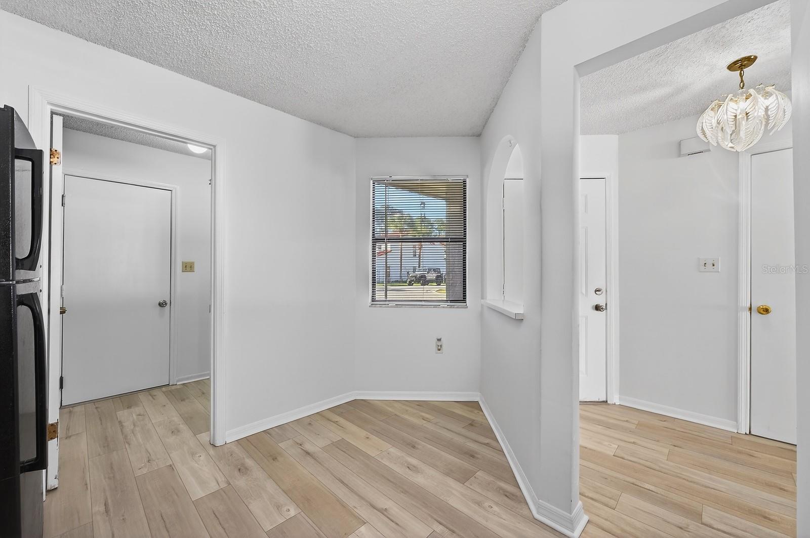 Image 8 of 27 For 5083 Ernst Court 62