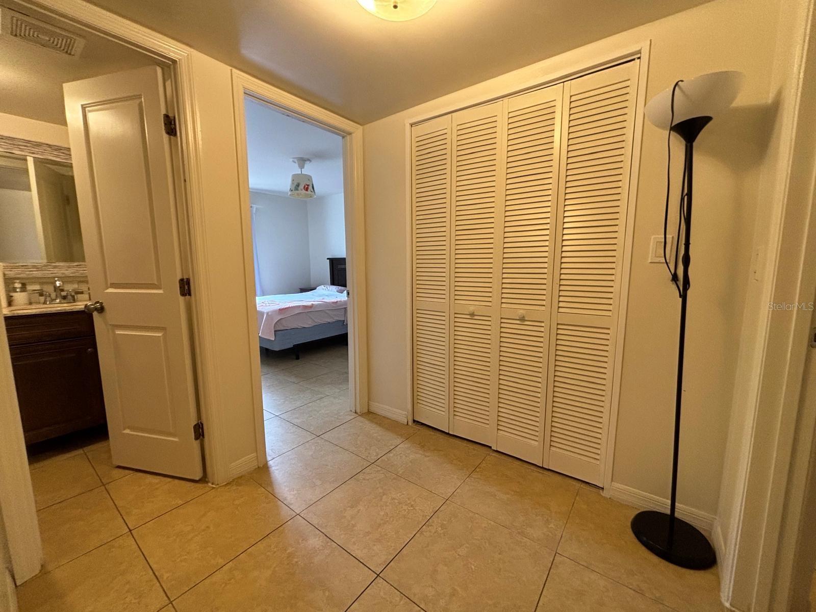 Image 10 of 23 For 4349 Semoran Boulevard 5