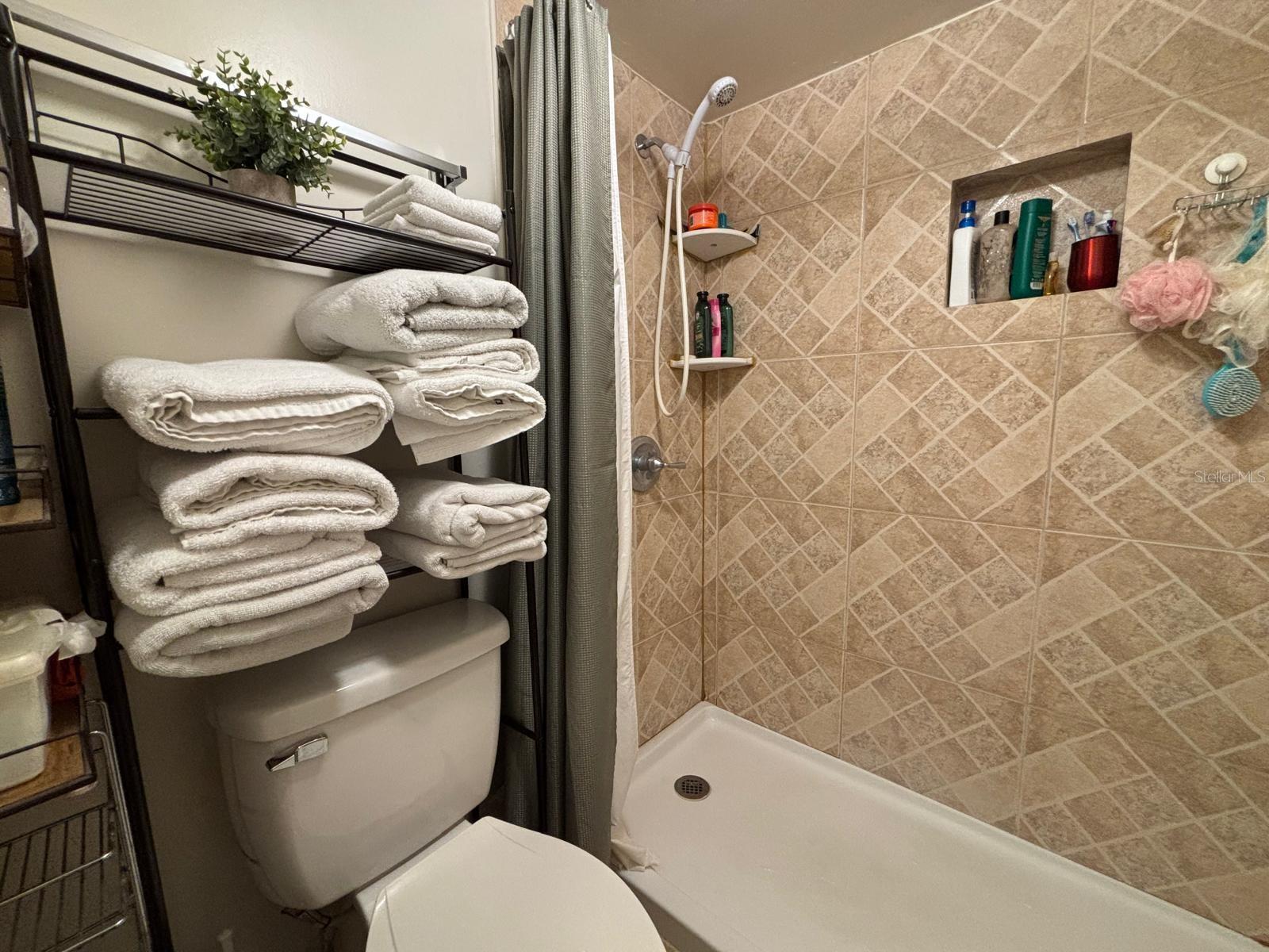 Image 18 of 23 For 4349 Semoran Boulevard 5