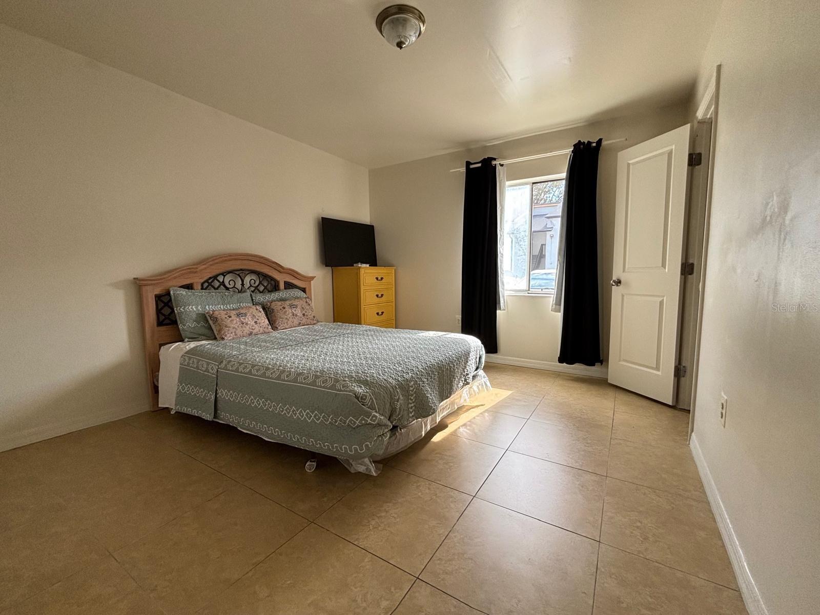 Image 9 of 23 For 4349 Semoran Boulevard 5