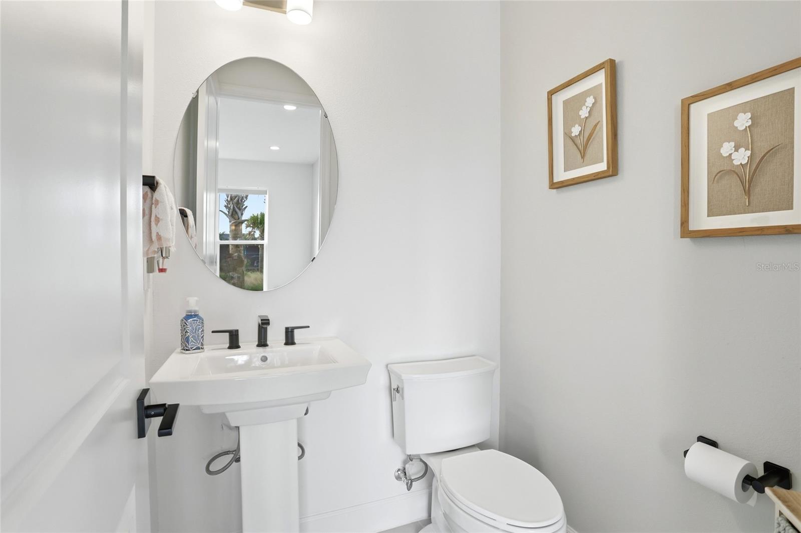 Image 10 of 40 For 2038 Packing District Way