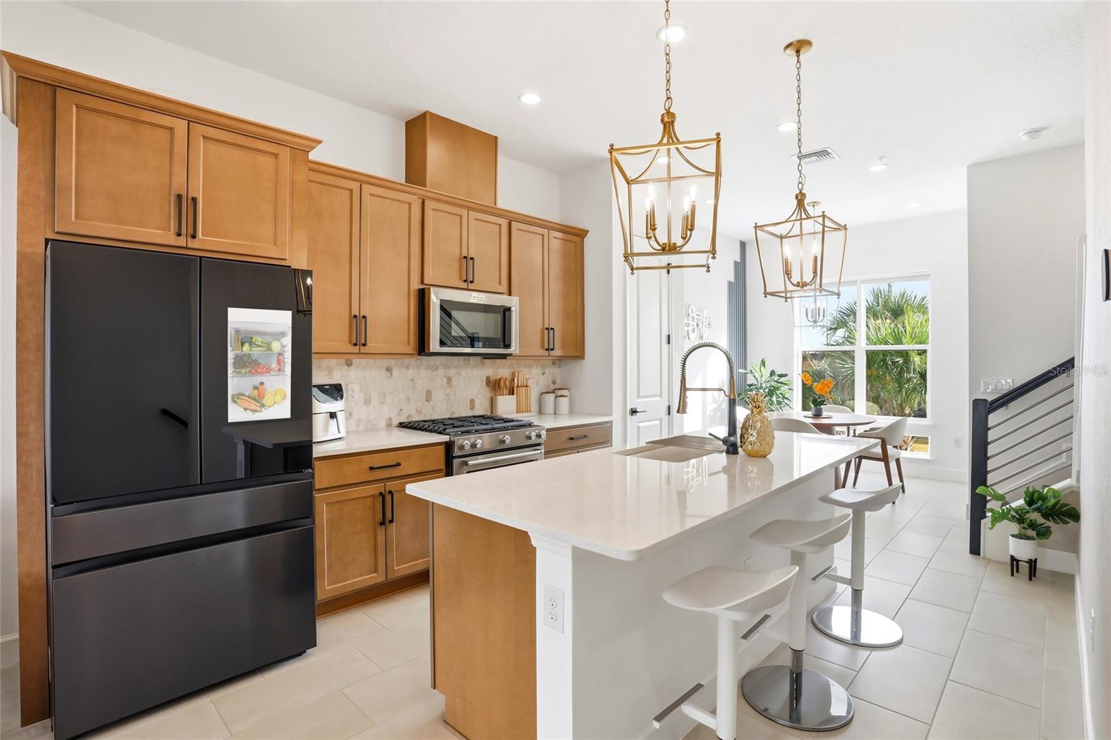 Image 11 of 40 For 2038 Packing District Way