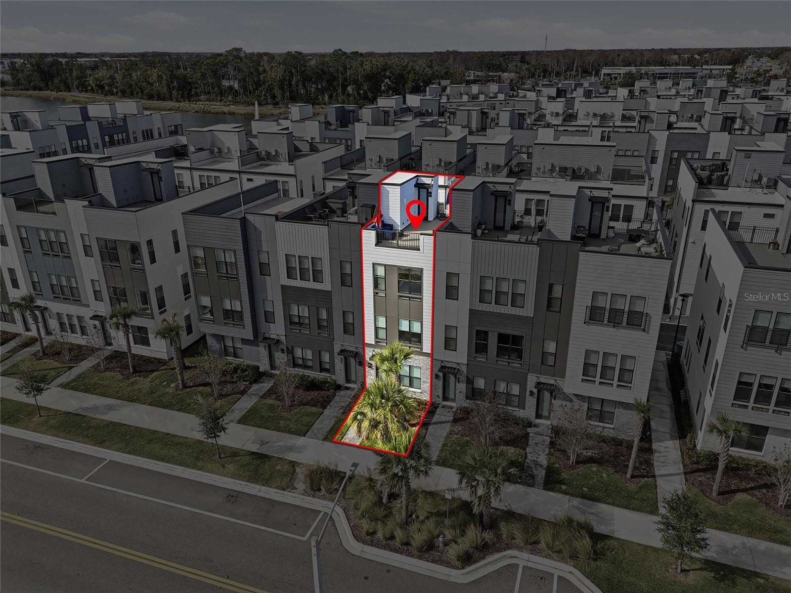 Image 3 of 40 For 2038 Packing District Way