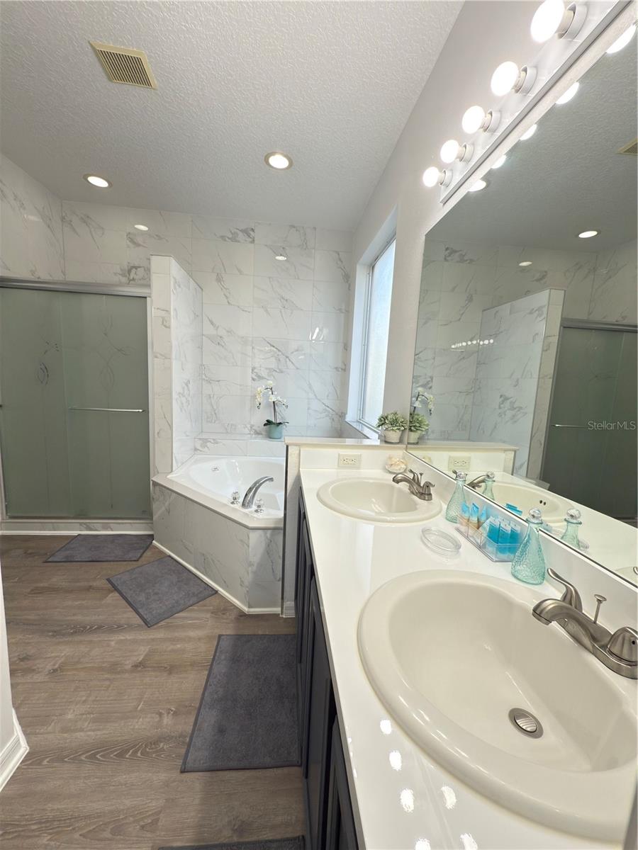 Image 14 of 77 For 4688 Golden Beach Court