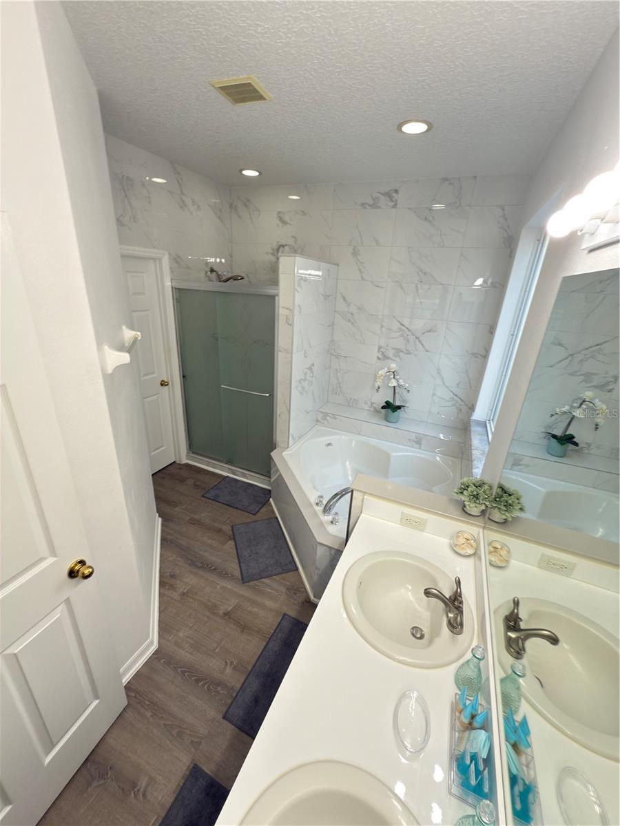 Image 17 of 77 For 4688 Golden Beach Court