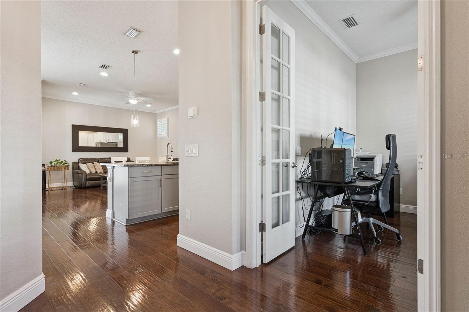 Image 12 of 82 For 1565 Castile Street