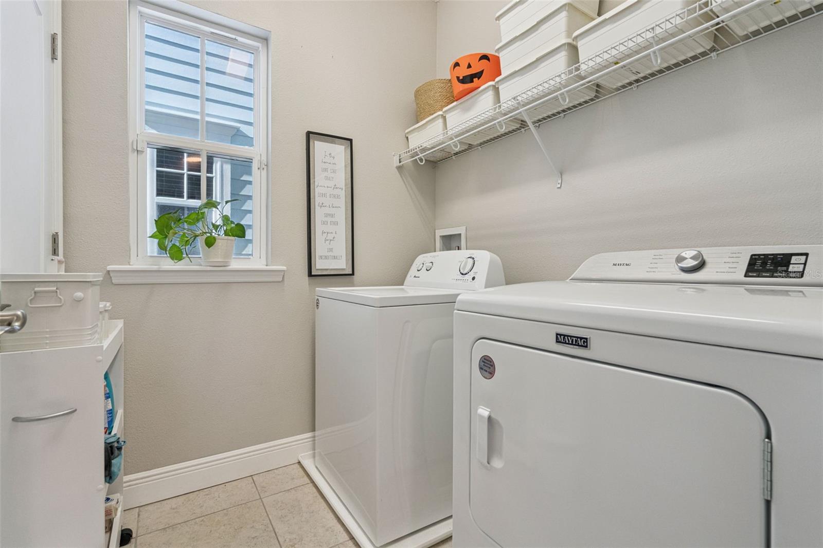 Image 43 of 82 For 1565 Castile Street