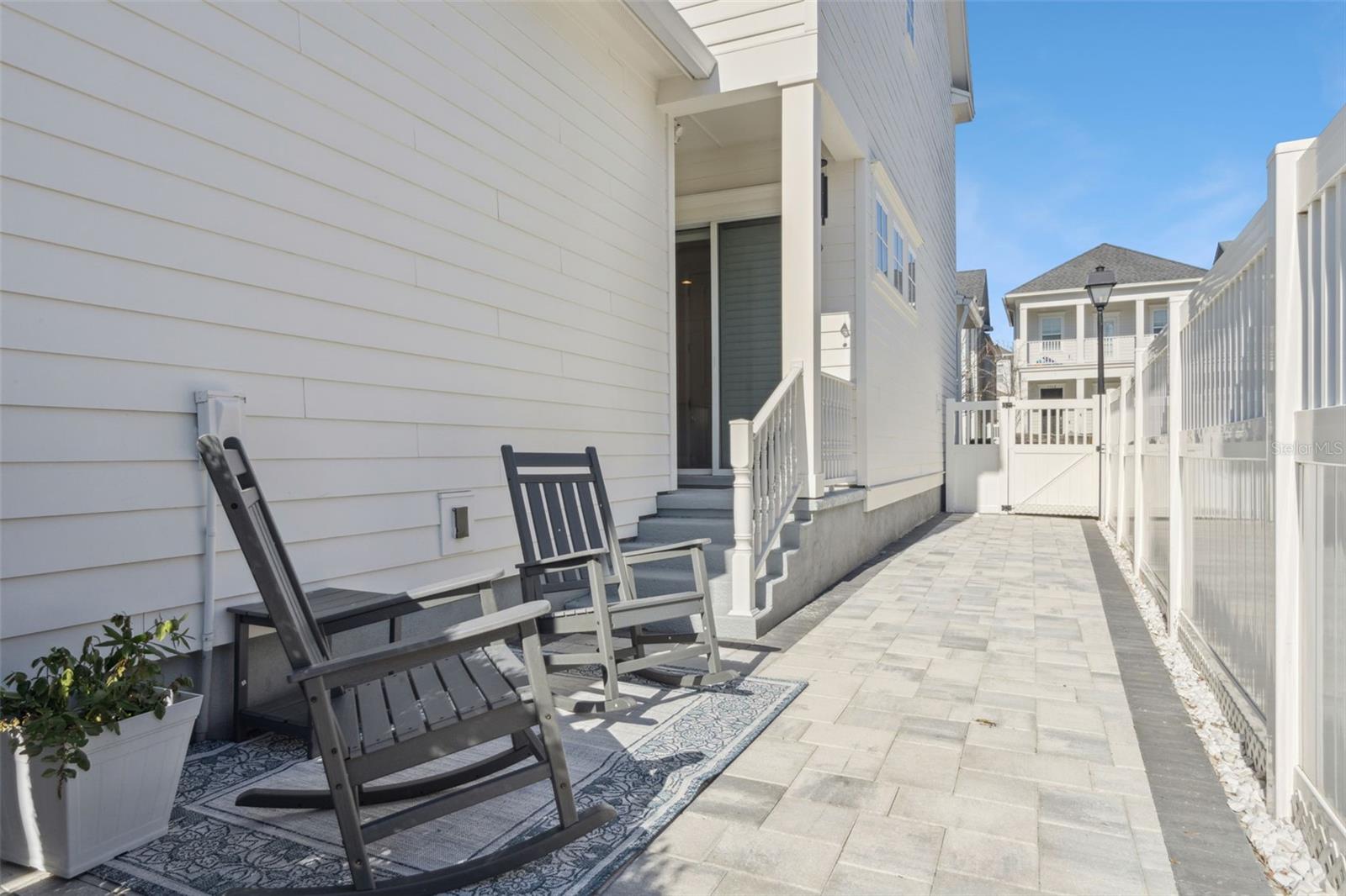 Image 46 of 82 For 1565 Castile Street