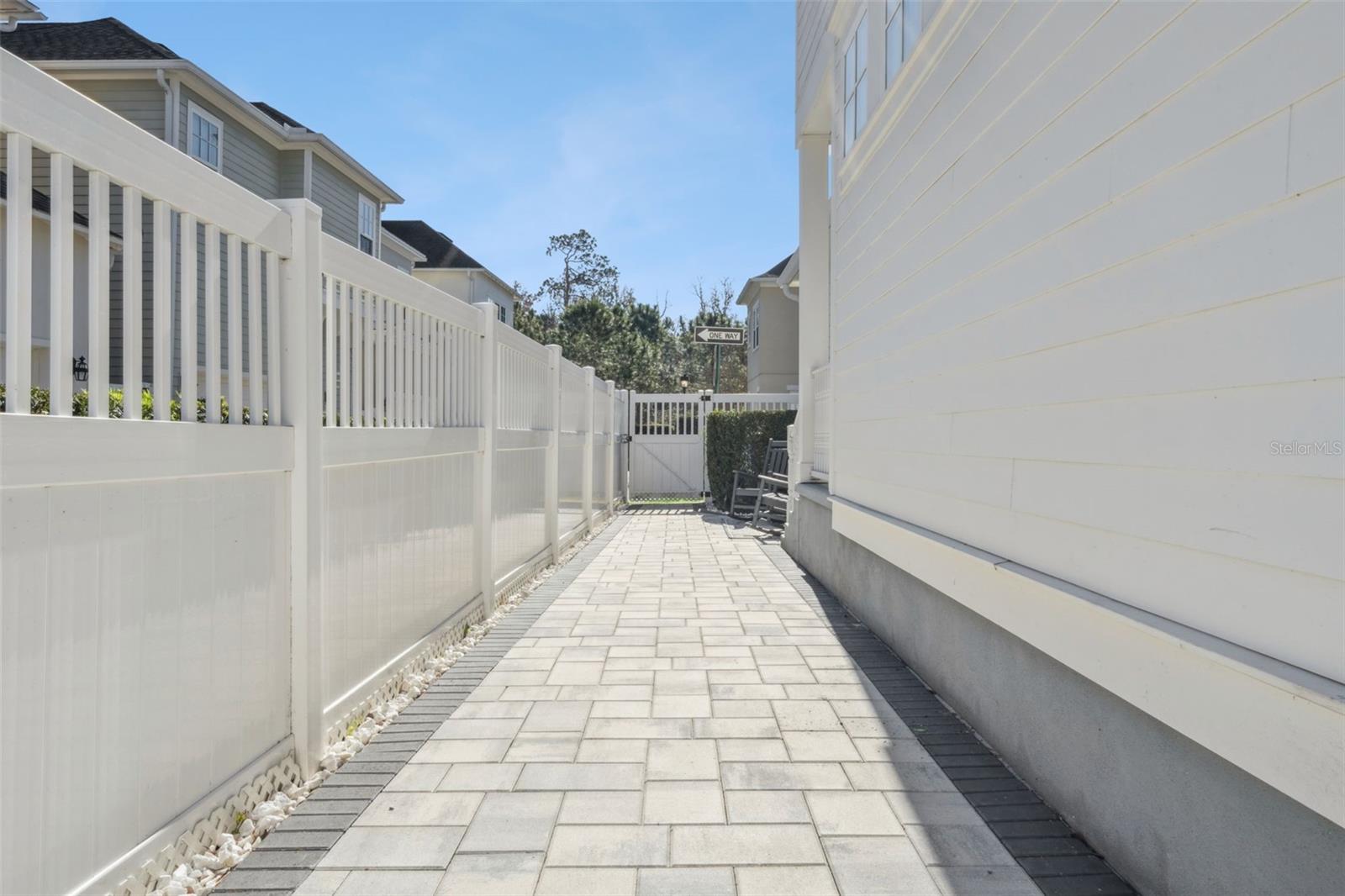 Image 47 of 82 For 1565 Castile Street