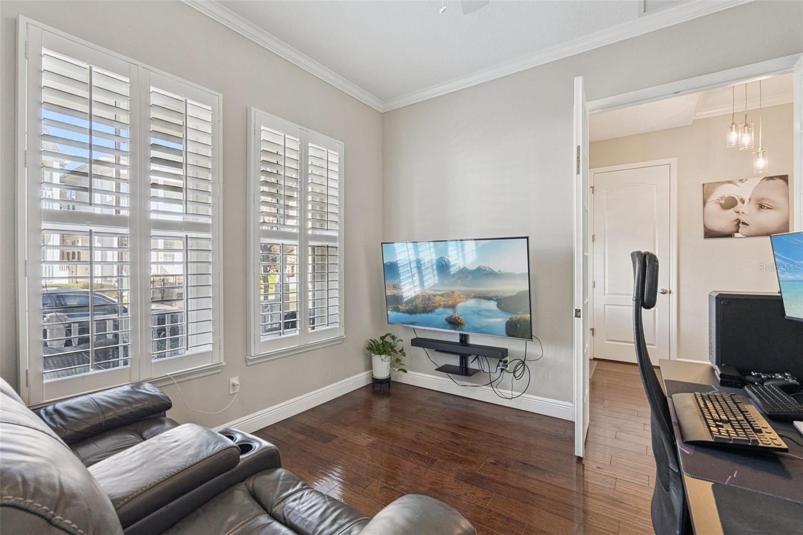 Image 9 of 82 For 1565 Castile Street