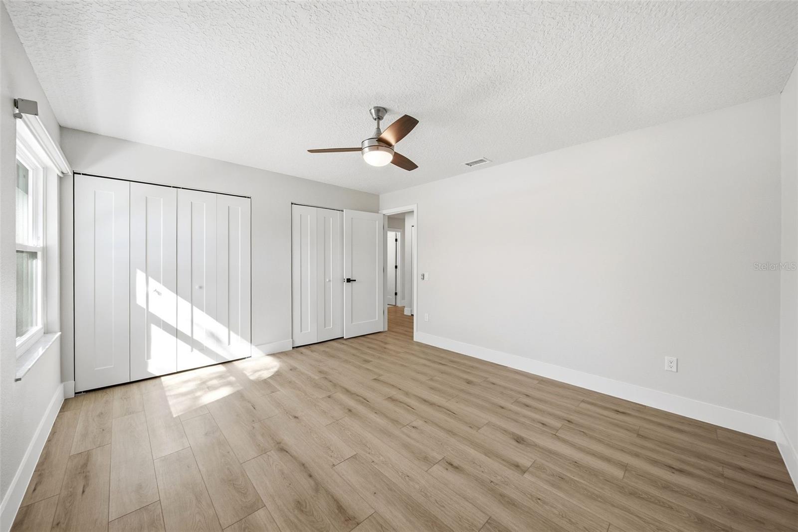 Image 23 of 33 For 7220 Moss Leaf Lane