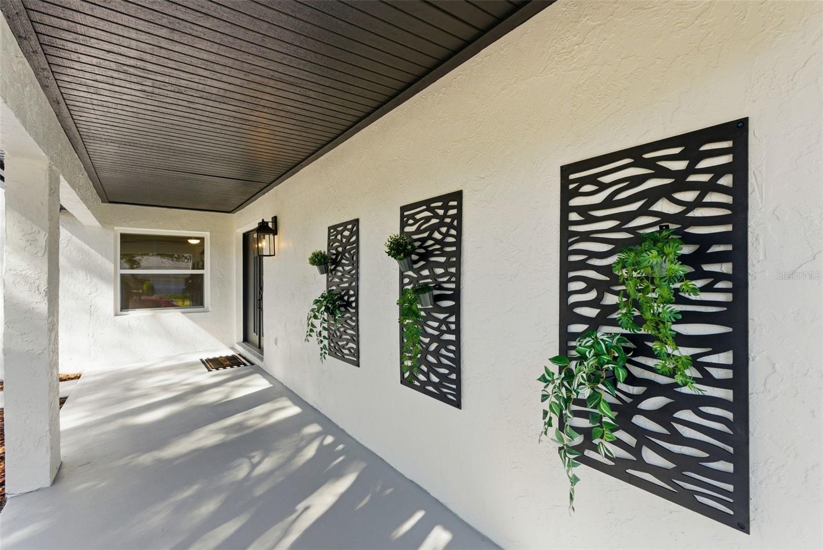 Image 3 of 33 For 7220 Moss Leaf Lane