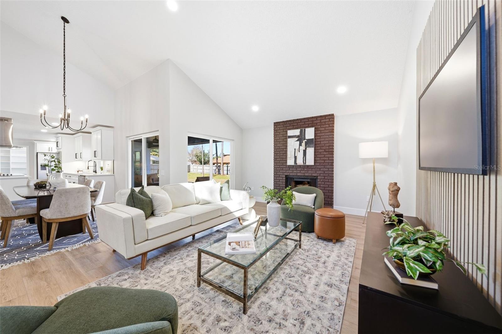 Image 4 of 33 For 7220 Moss Leaf Lane