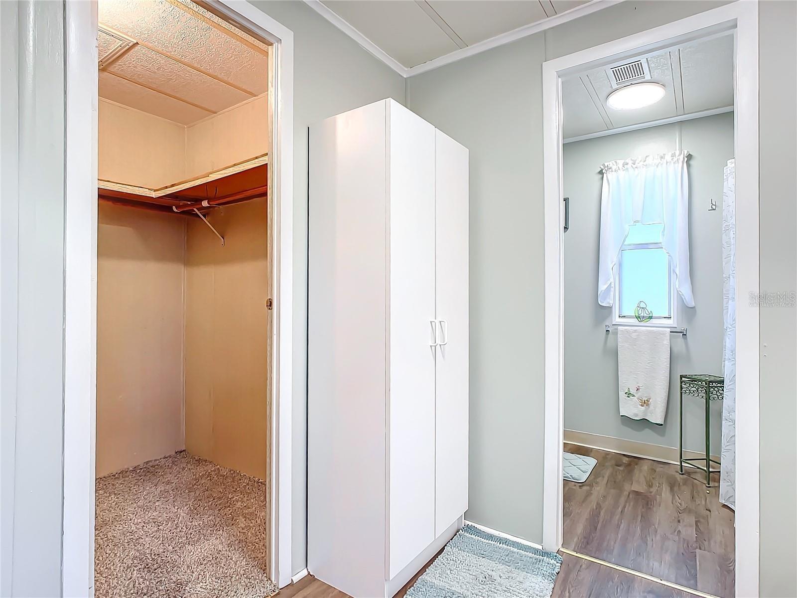 Image 16 of 27 For 807 Swallow Lane