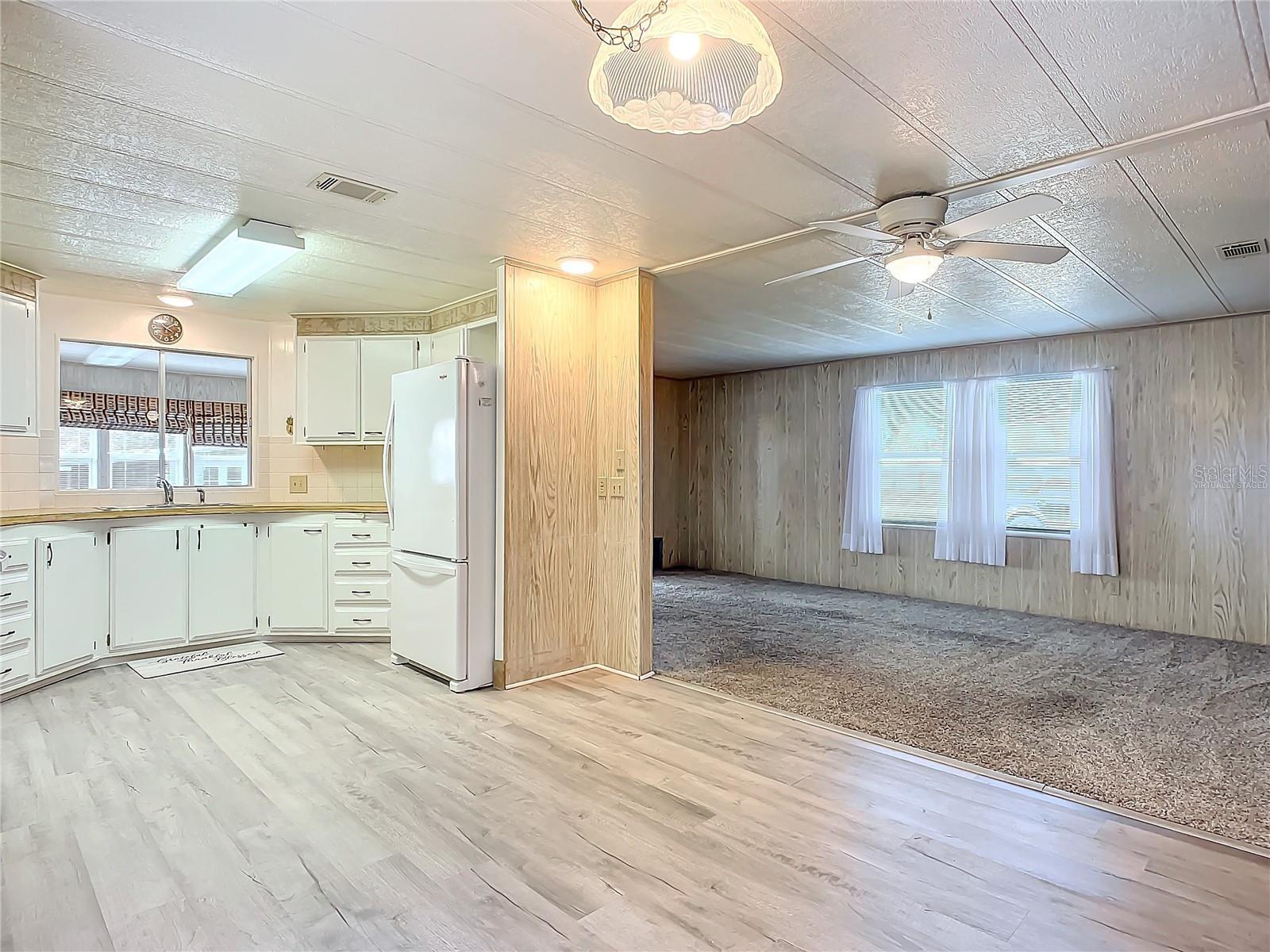 Image 2 of 27 For 807 Swallow Lane