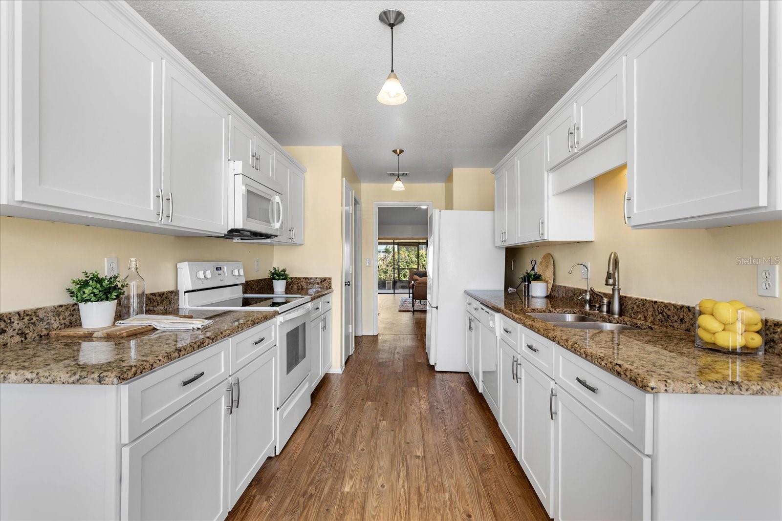 Image 13 of 27 For 1018 Pond Apple Court