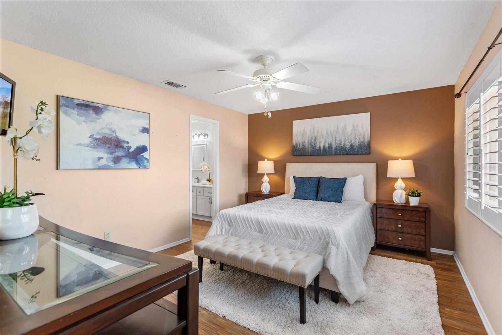 Image 15 of 27 For 1018 Pond Apple Court