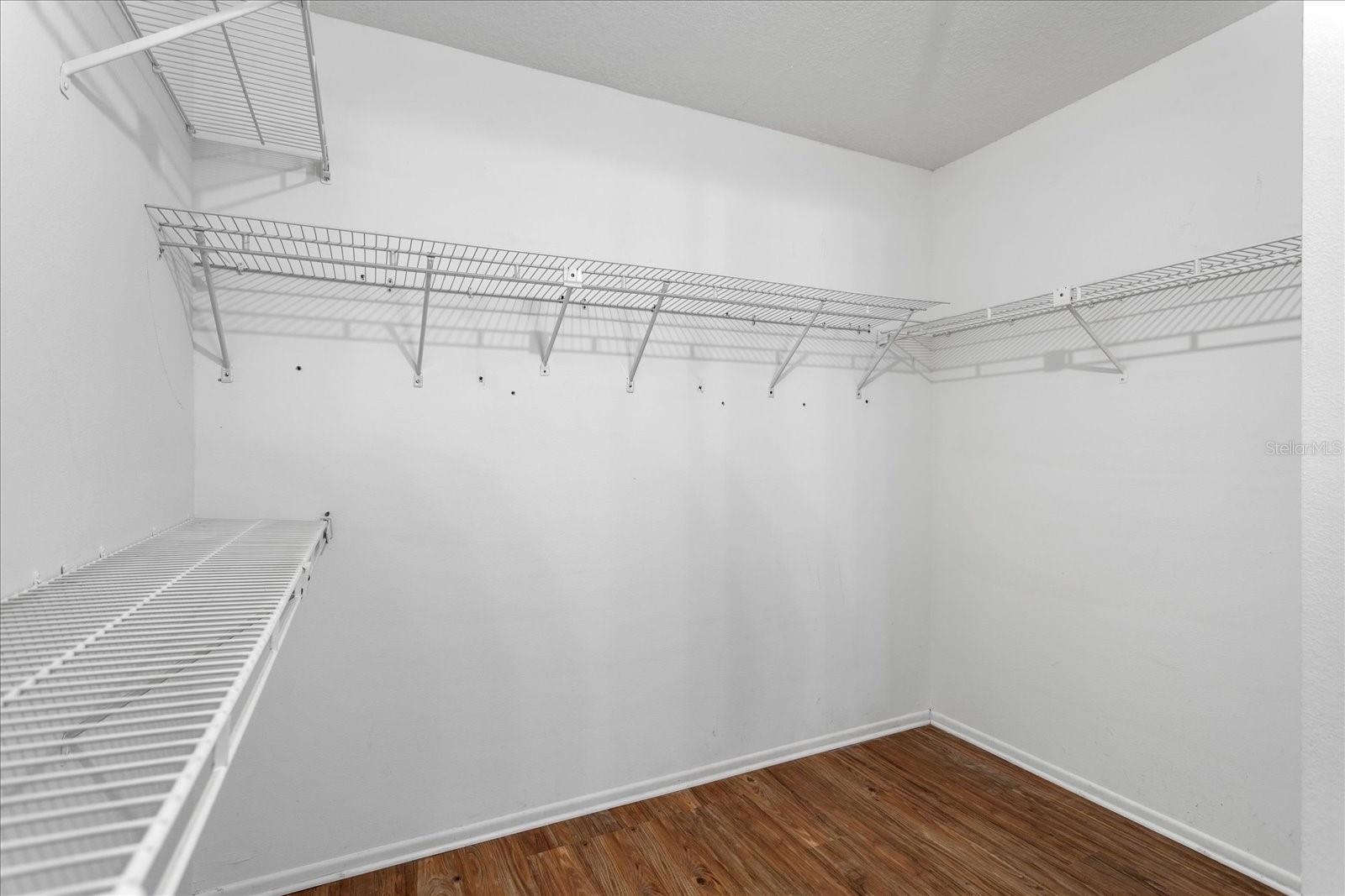 Image 19 of 27 For 1018 Pond Apple Court