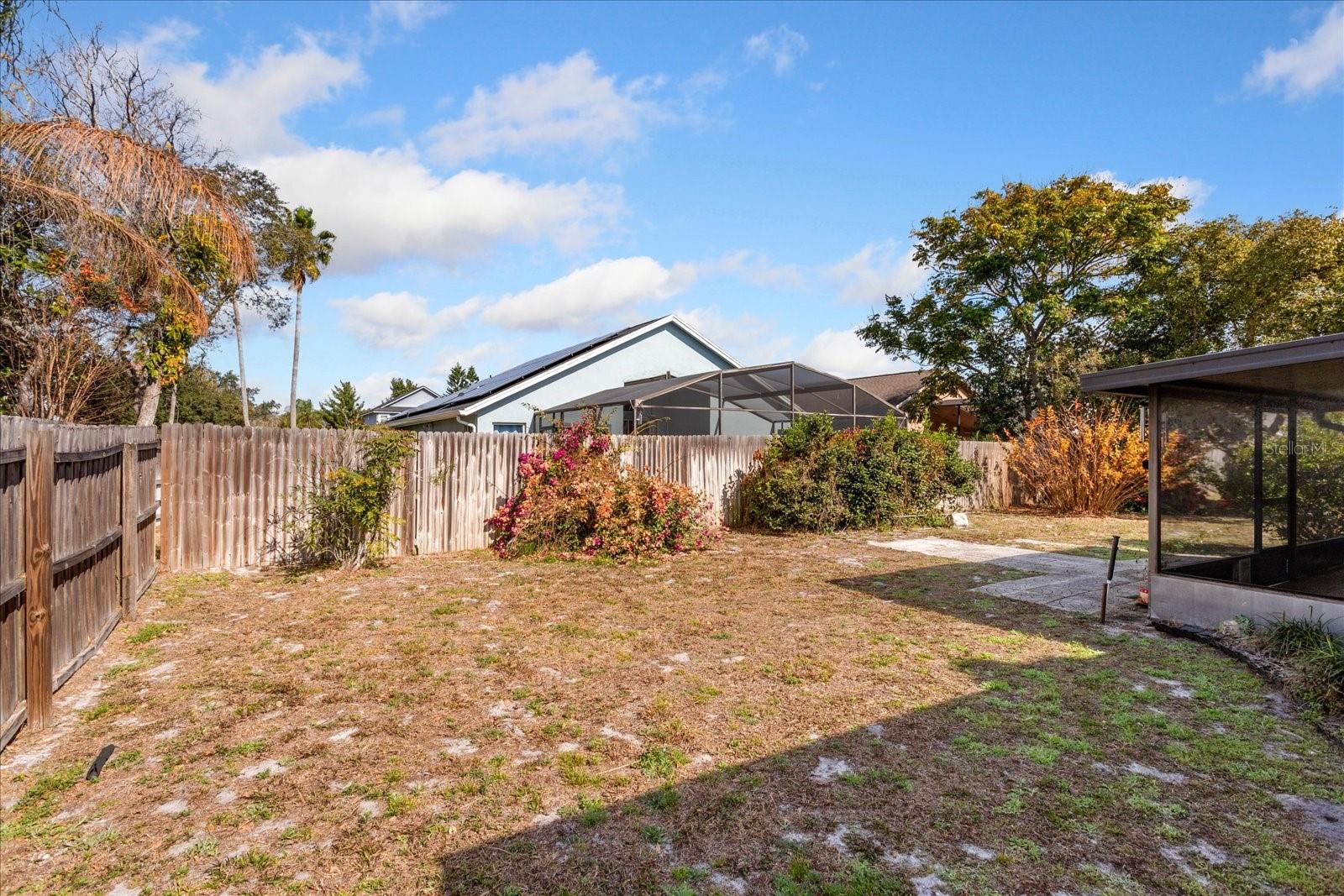 Image 25 of 27 For 1018 Pond Apple Court