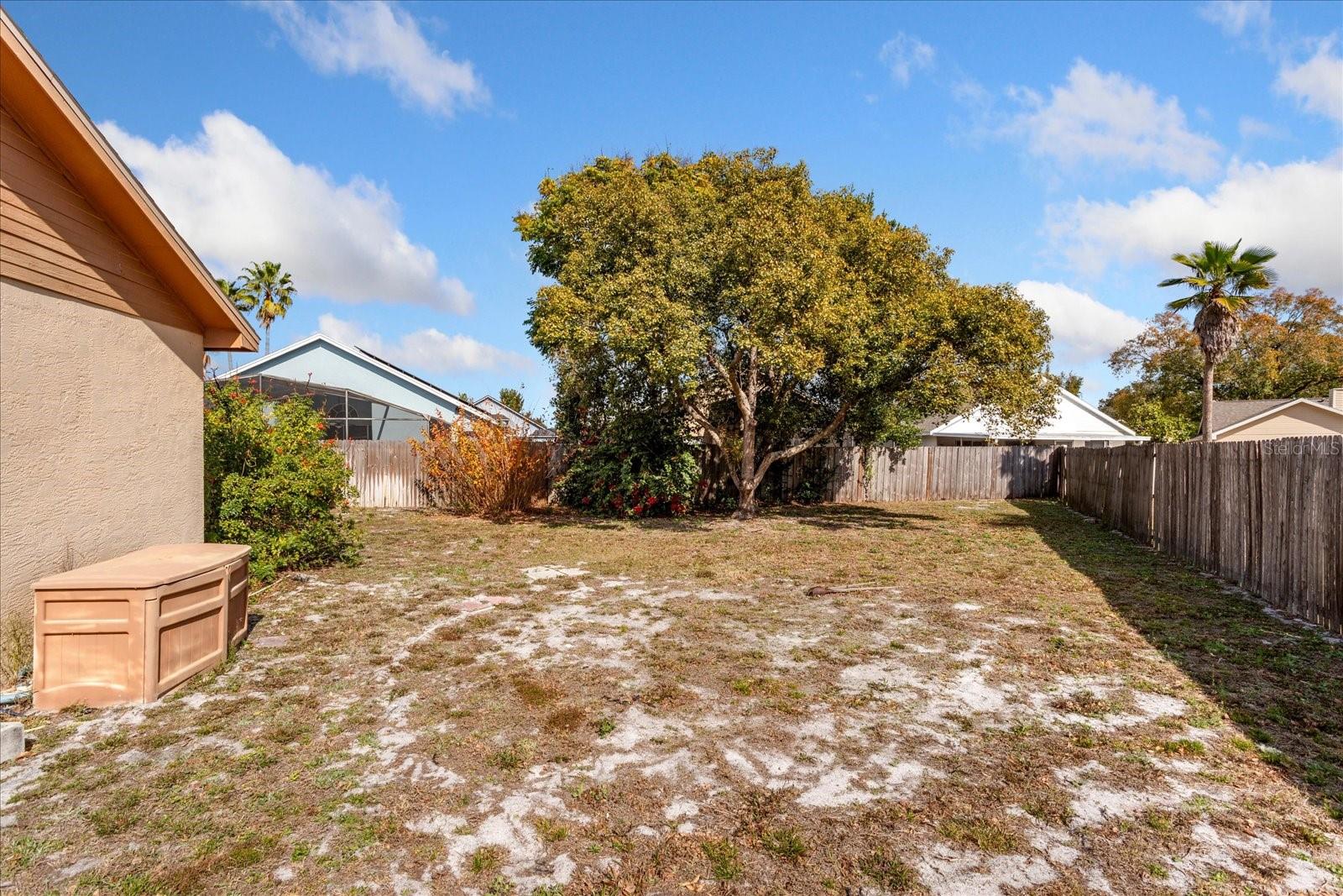 Image 27 of 27 For 1018 Pond Apple Court