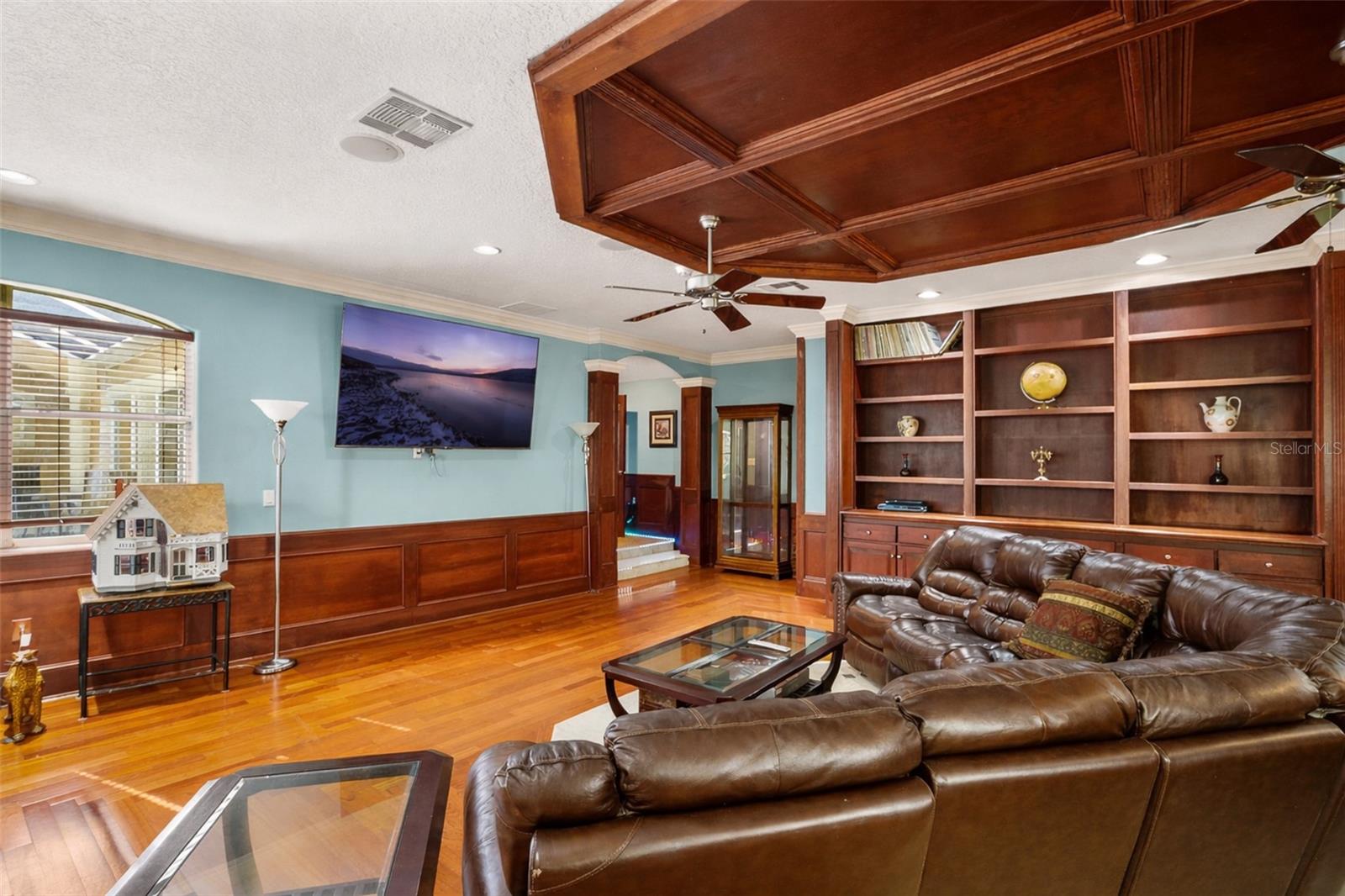 Image 10 of 53 For 295 Jungle Road