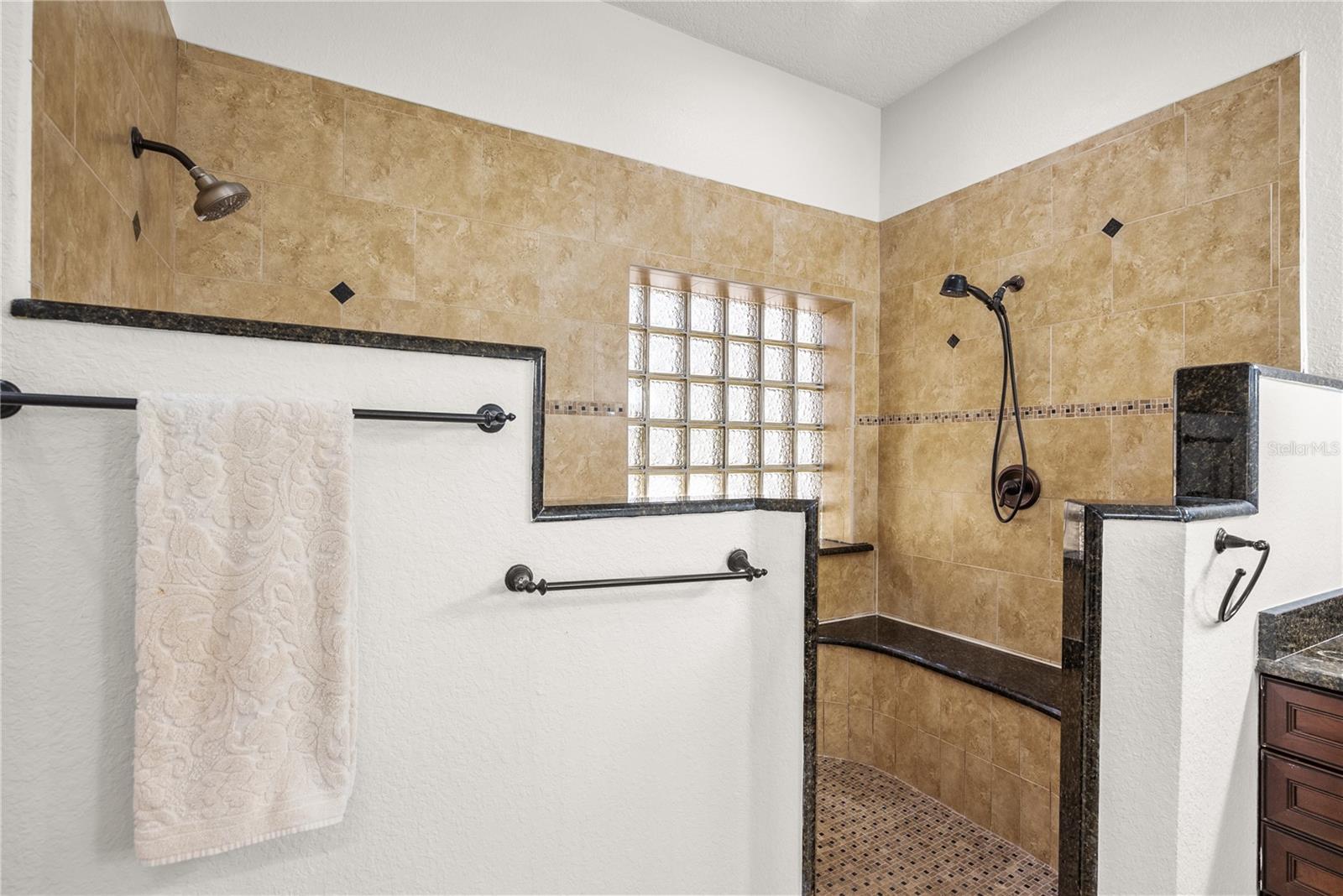 Image 19 of 53 For 295 Jungle Road