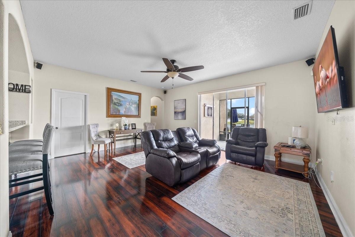 Image 10 of 25 For 1611 Bridgeport Circle