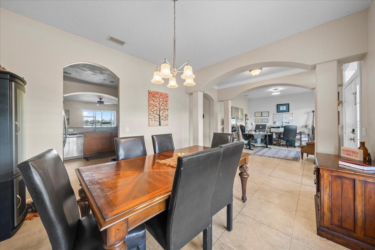 Image 8 of 25 For 1611 Bridgeport Circle