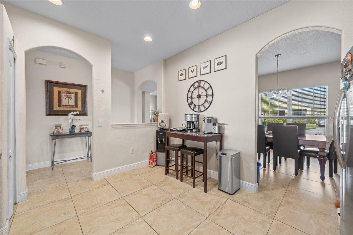 Image 9 of 25 For 1611 Bridgeport Circle