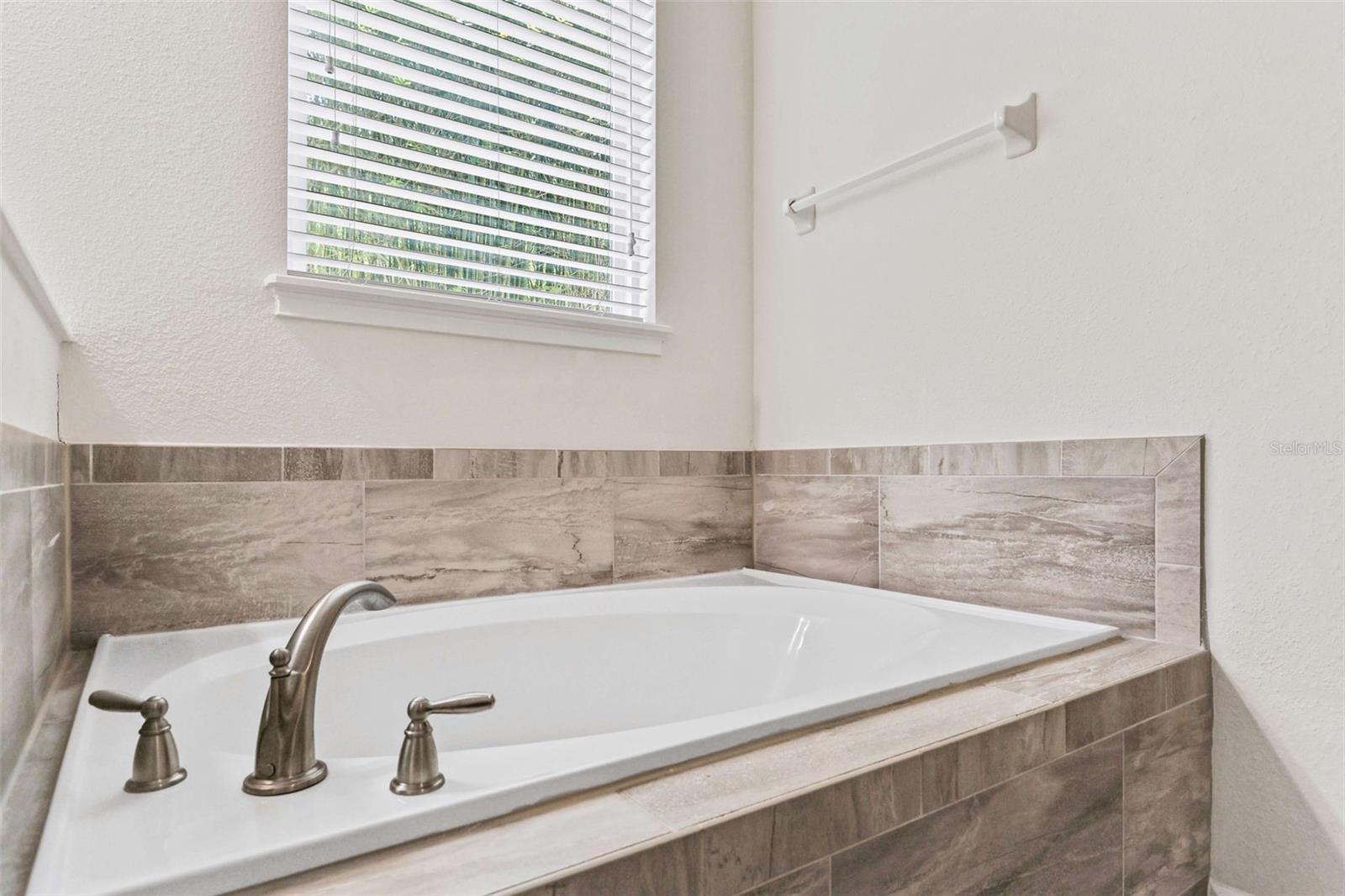 Image 25 of 53 For 230 Clawson Way