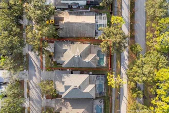 Image 43 of 52 For 942 Henley Circle