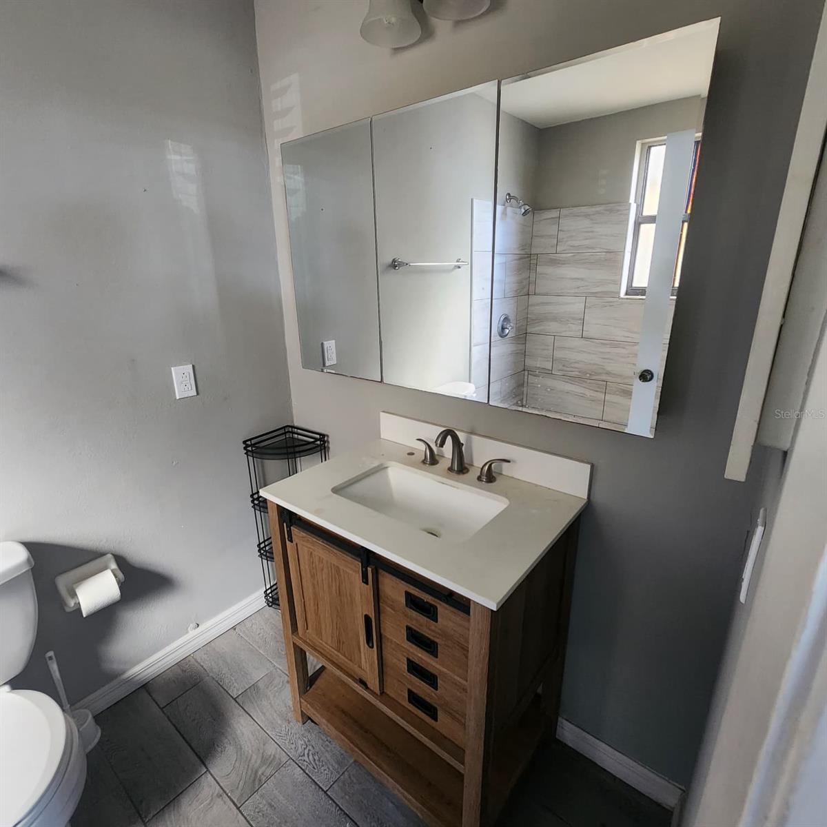 Image 10 of 14 For 2040 San Marcos Drive Se 105