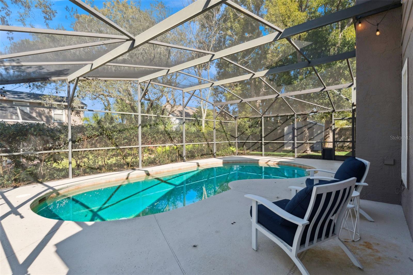 Image 30 of 49 For 692 Rochester Street