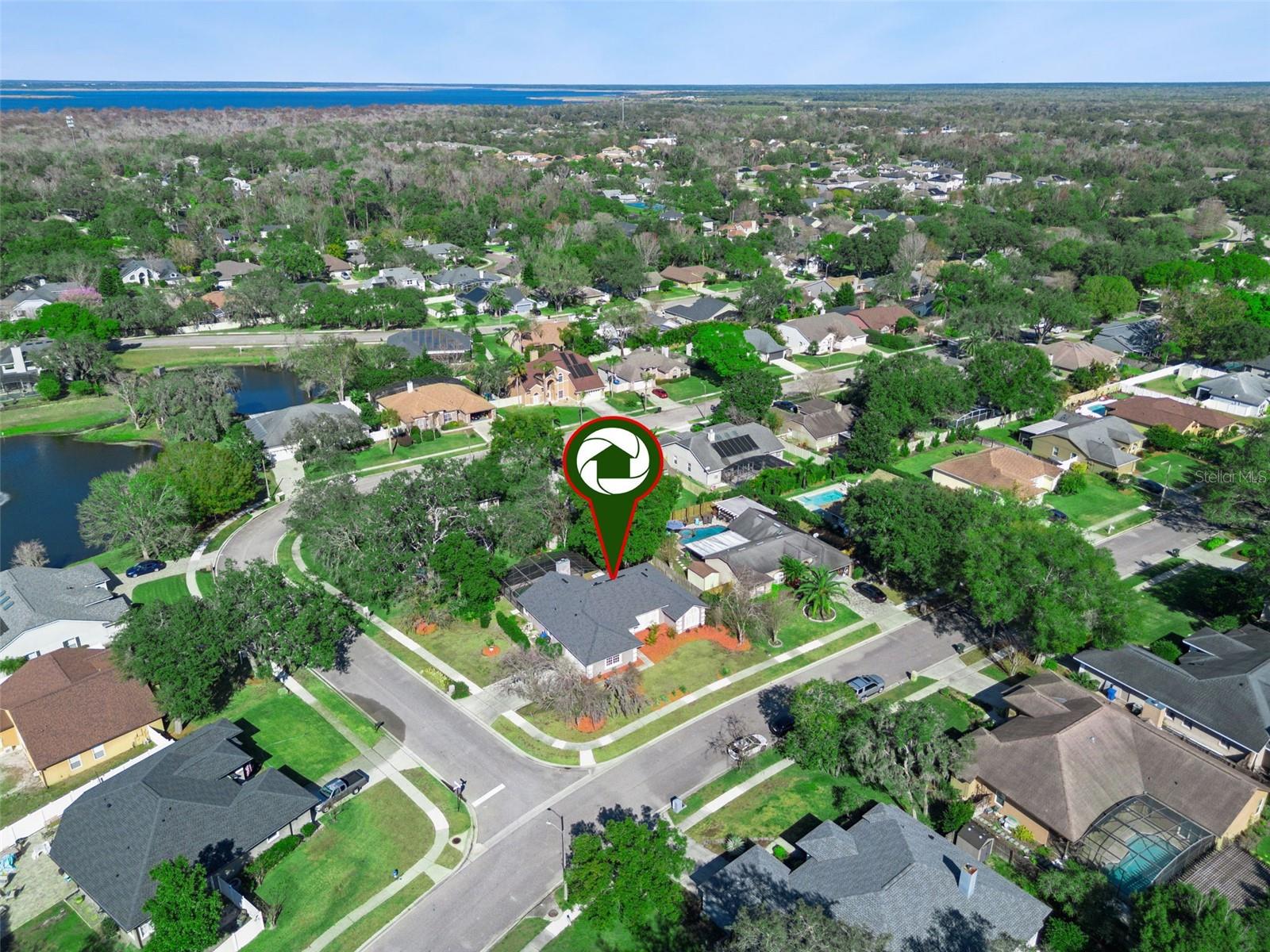 Image 40 of 49 For 692 Rochester Street