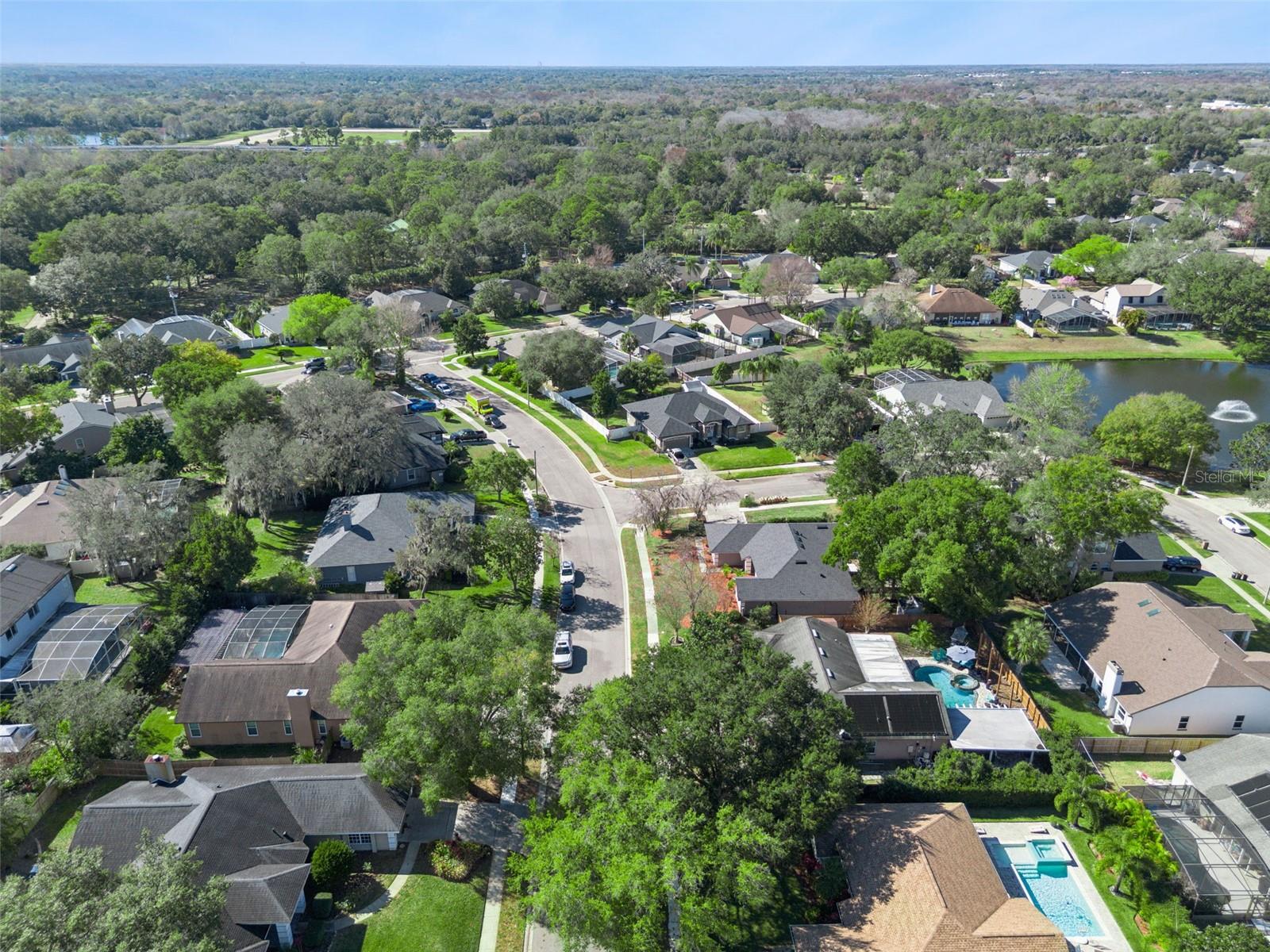 Image 43 of 49 For 692 Rochester Street