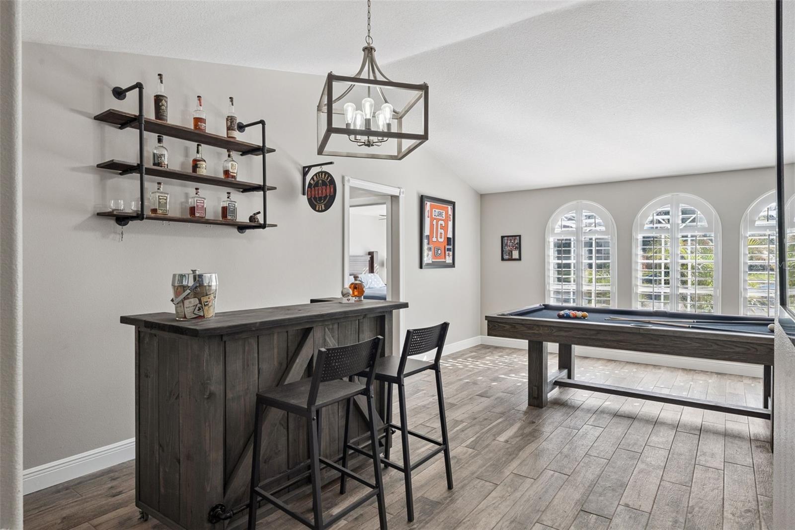 Image 5 of 49 For 692 Rochester Street