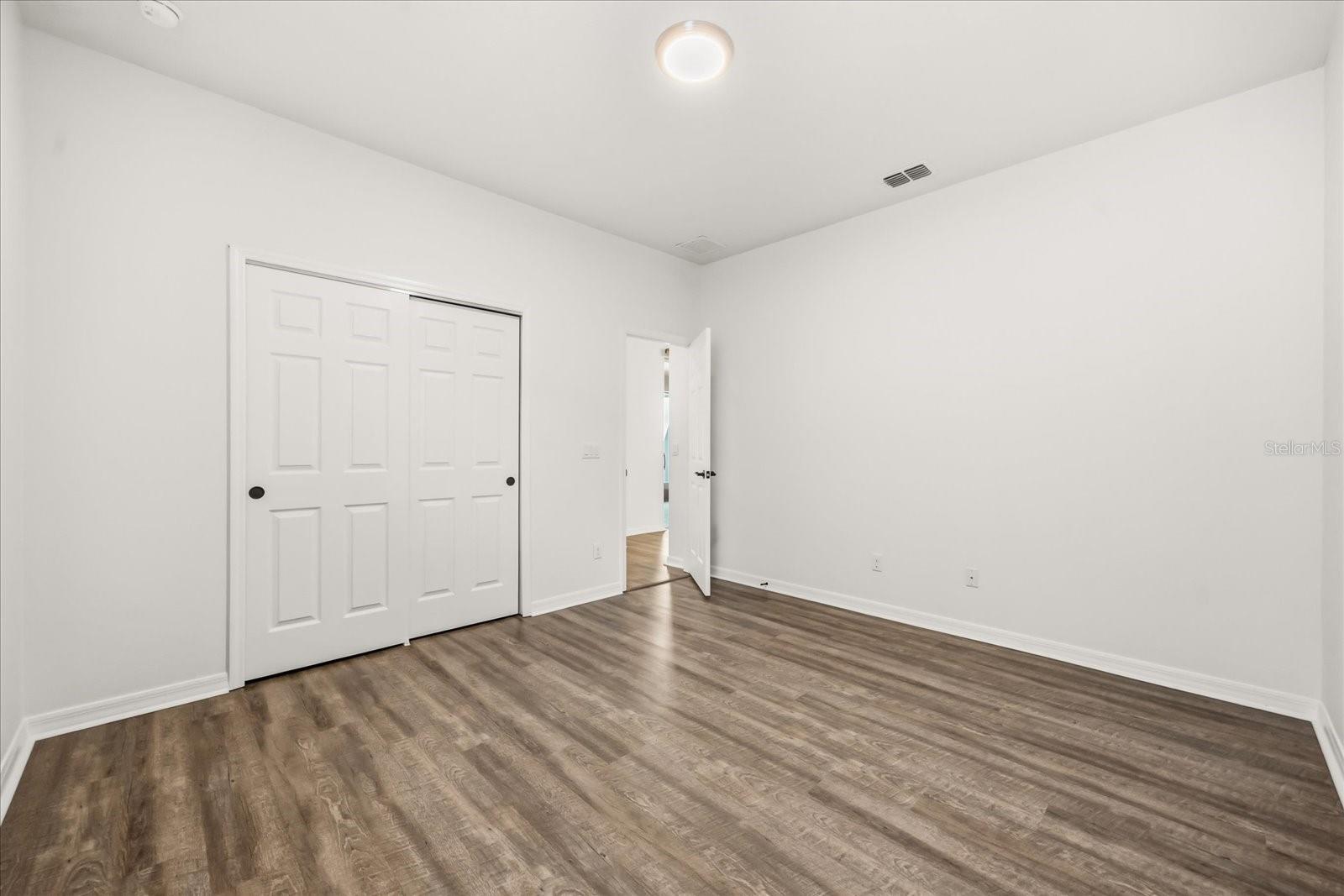 Image 22 of 47 For 14008 Jomatt Loop