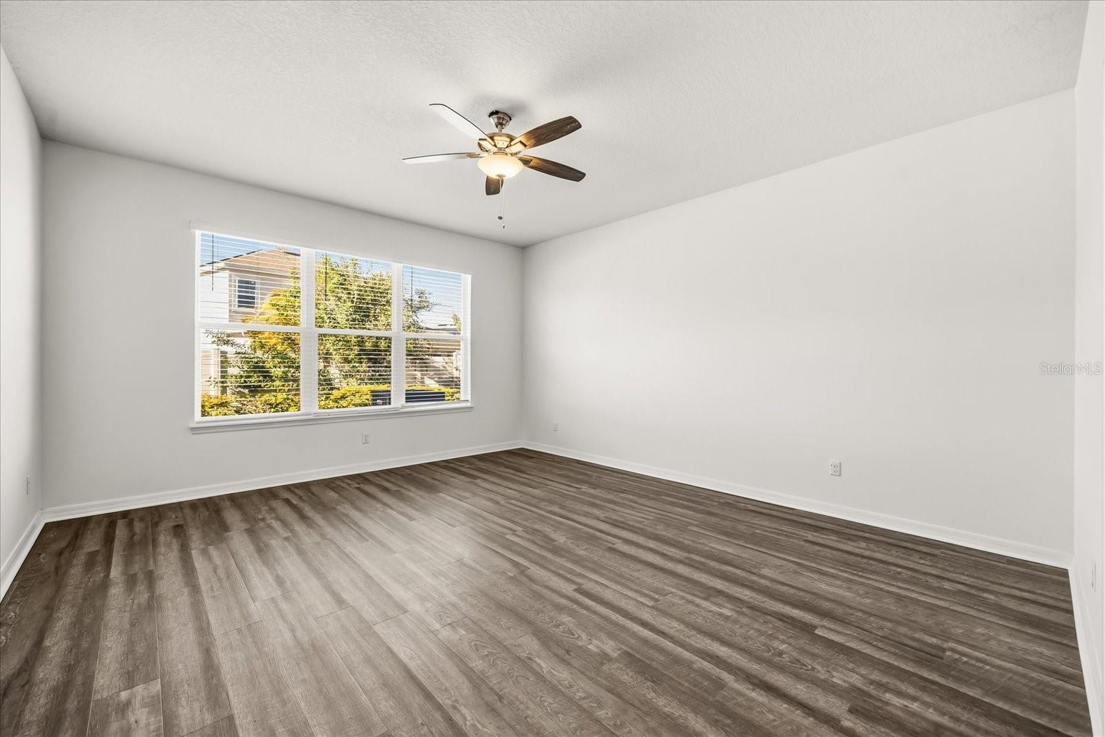 Image 24 of 47 For 14008 Jomatt Loop