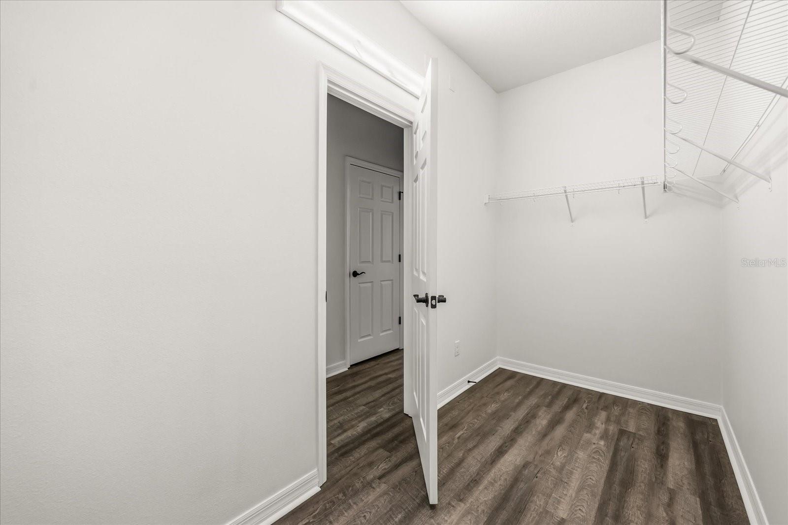 Image 27 of 47 For 14008 Jomatt Loop