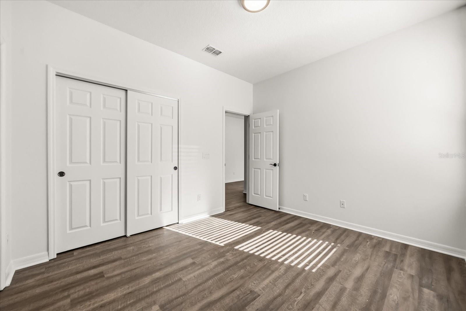 Image 35 of 47 For 14008 Jomatt Loop