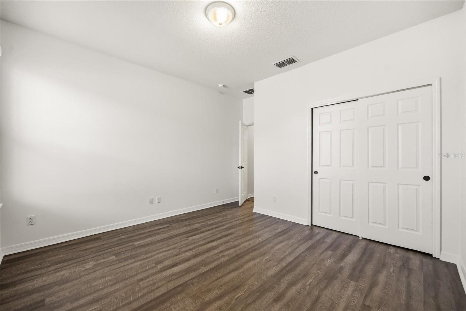 Image 38 of 47 For 14008 Jomatt Loop