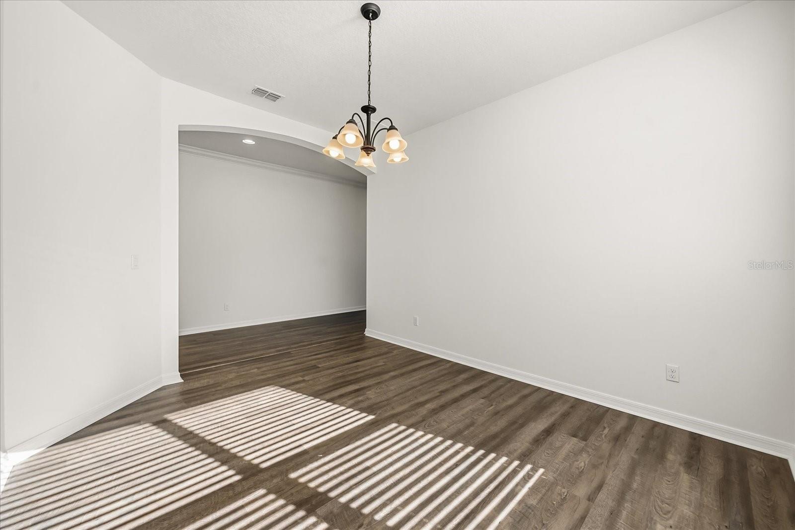 Image 9 of 47 For 14008 Jomatt Loop